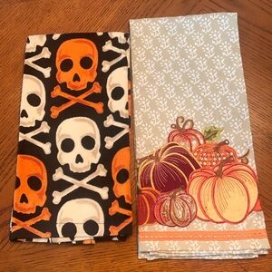 New Bundle of Two Fall Themed Decretive Kitchen Towels